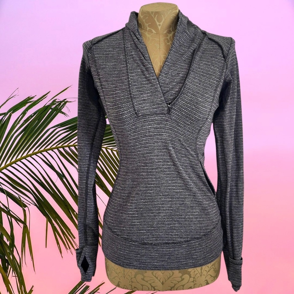 Lululemon Think‎ Fast Pullover Gray Preppy Sporty Size 2